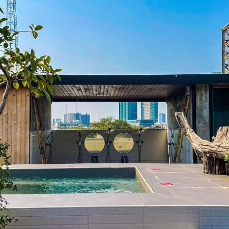 Blu Cabin Ari Stylish Gay Poshtel Bangkok Exterior photo