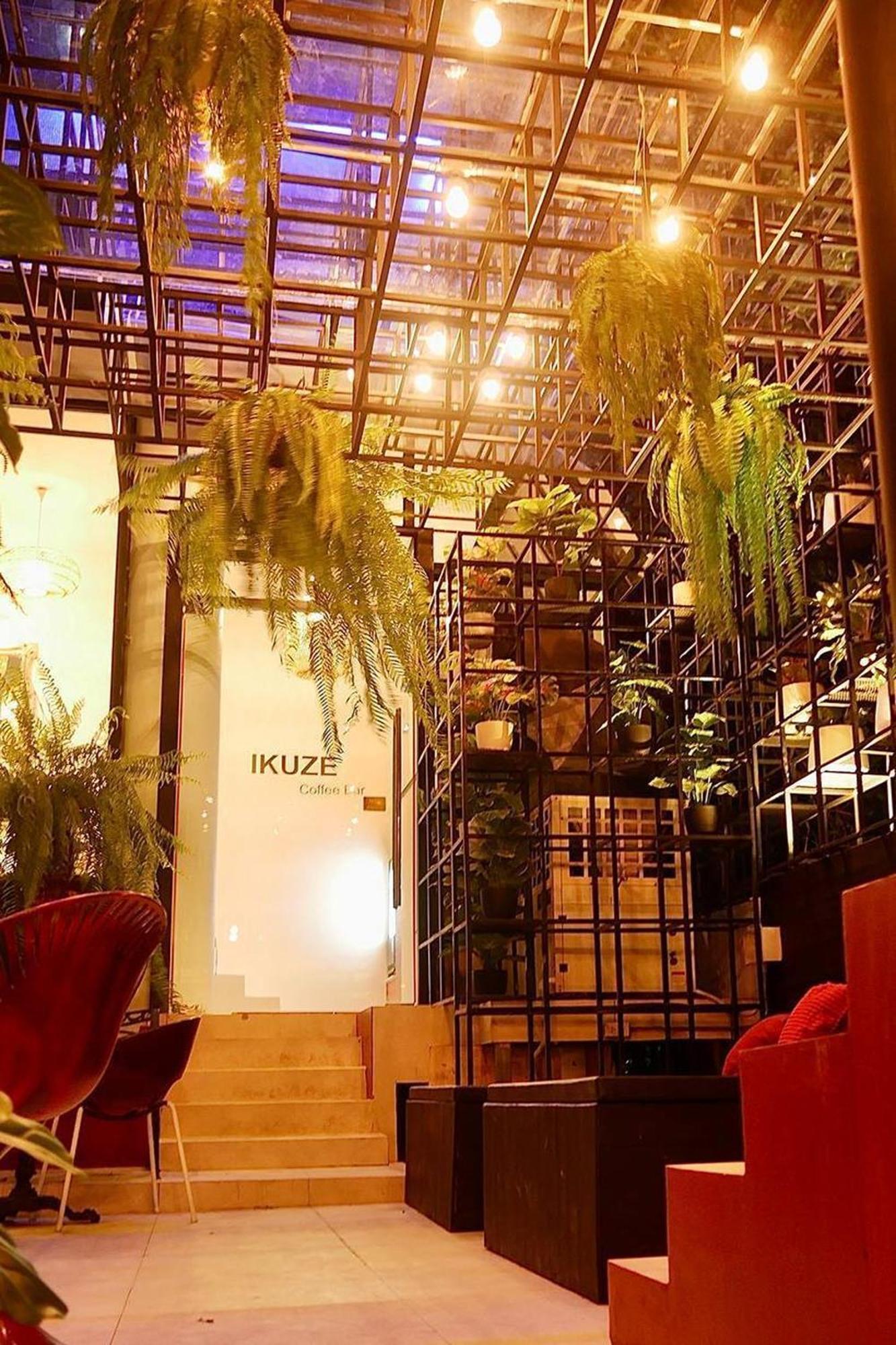 Blu Cabin Ari Stylish Gay Poshtel Bangkok Exterior photo