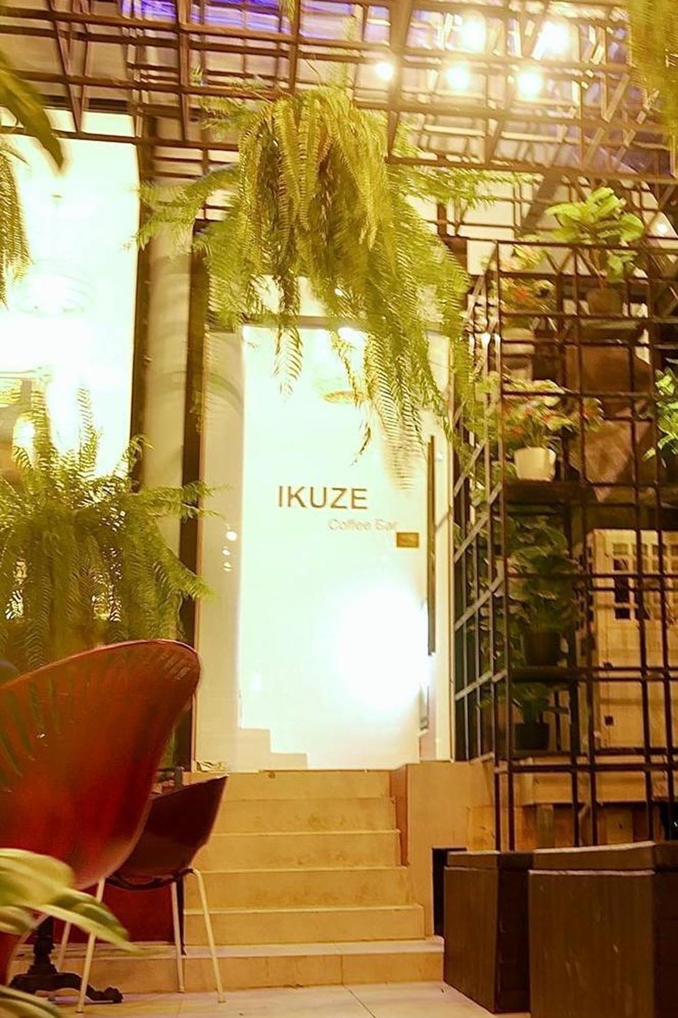 Blu Cabin Ari Stylish Gay Poshtel Bangkok Exterior photo