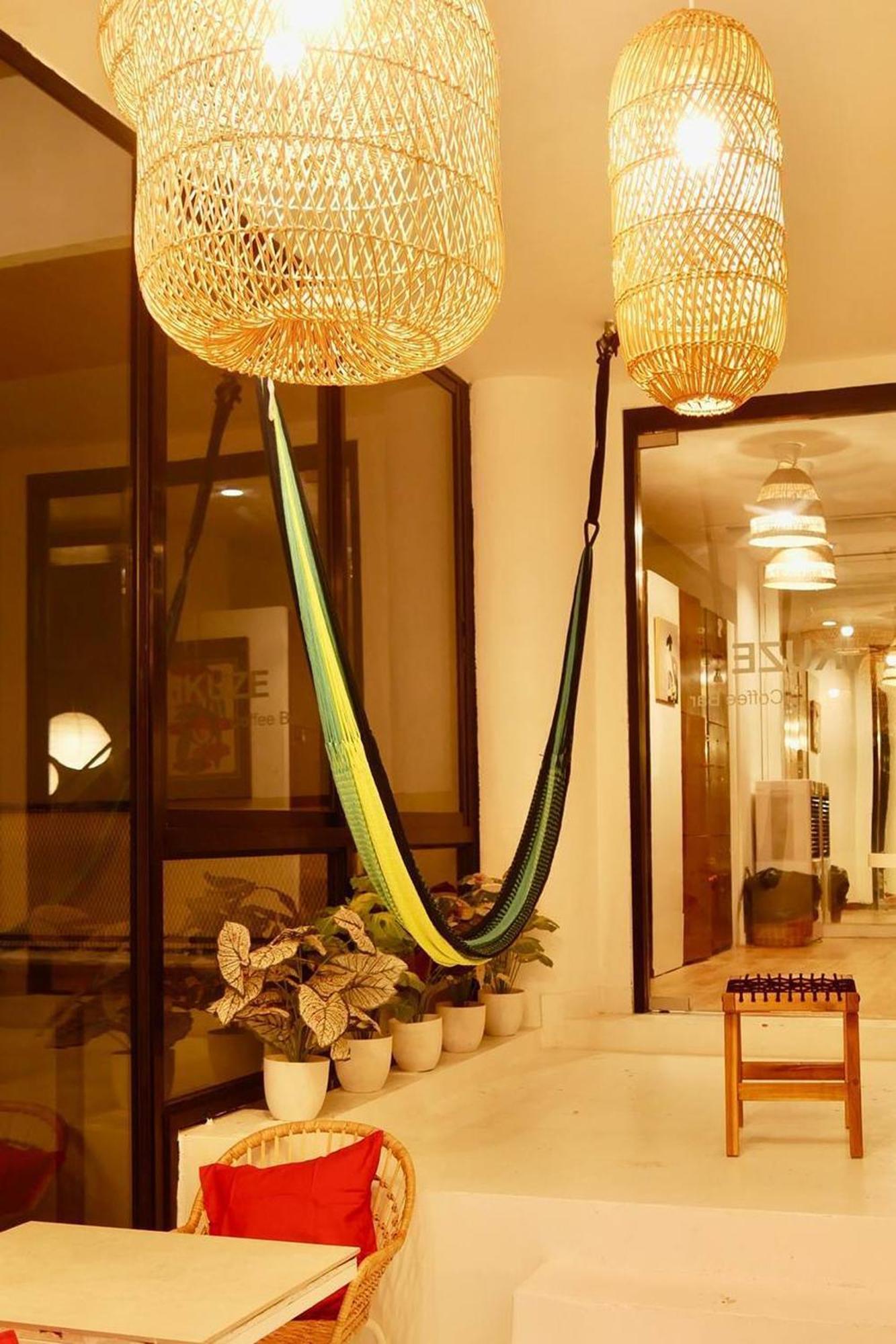 Blu Cabin Ari Stylish Gay Poshtel Bangkok Exterior photo