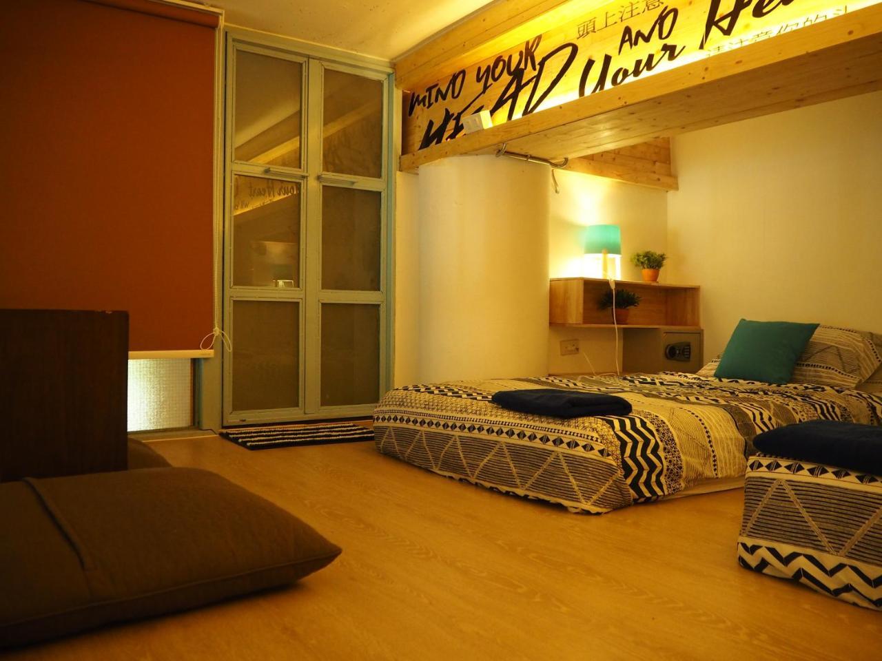 Blu Cabin Ari Stylish Gay Poshtel Bangkok Exterior photo